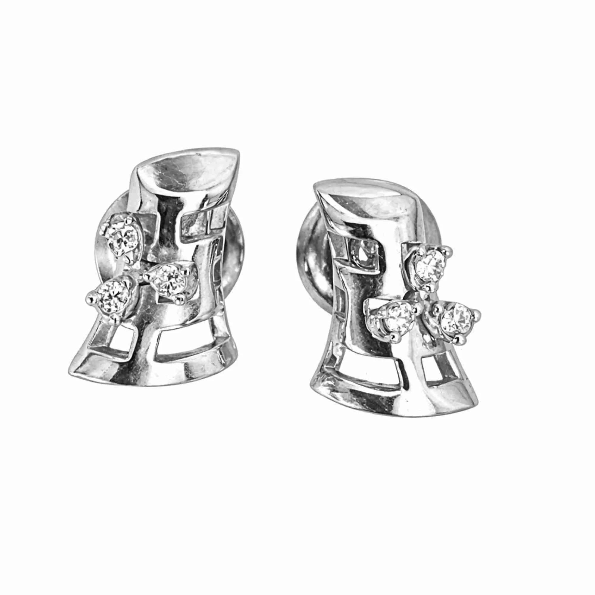 Silver Titan Curve Earrings