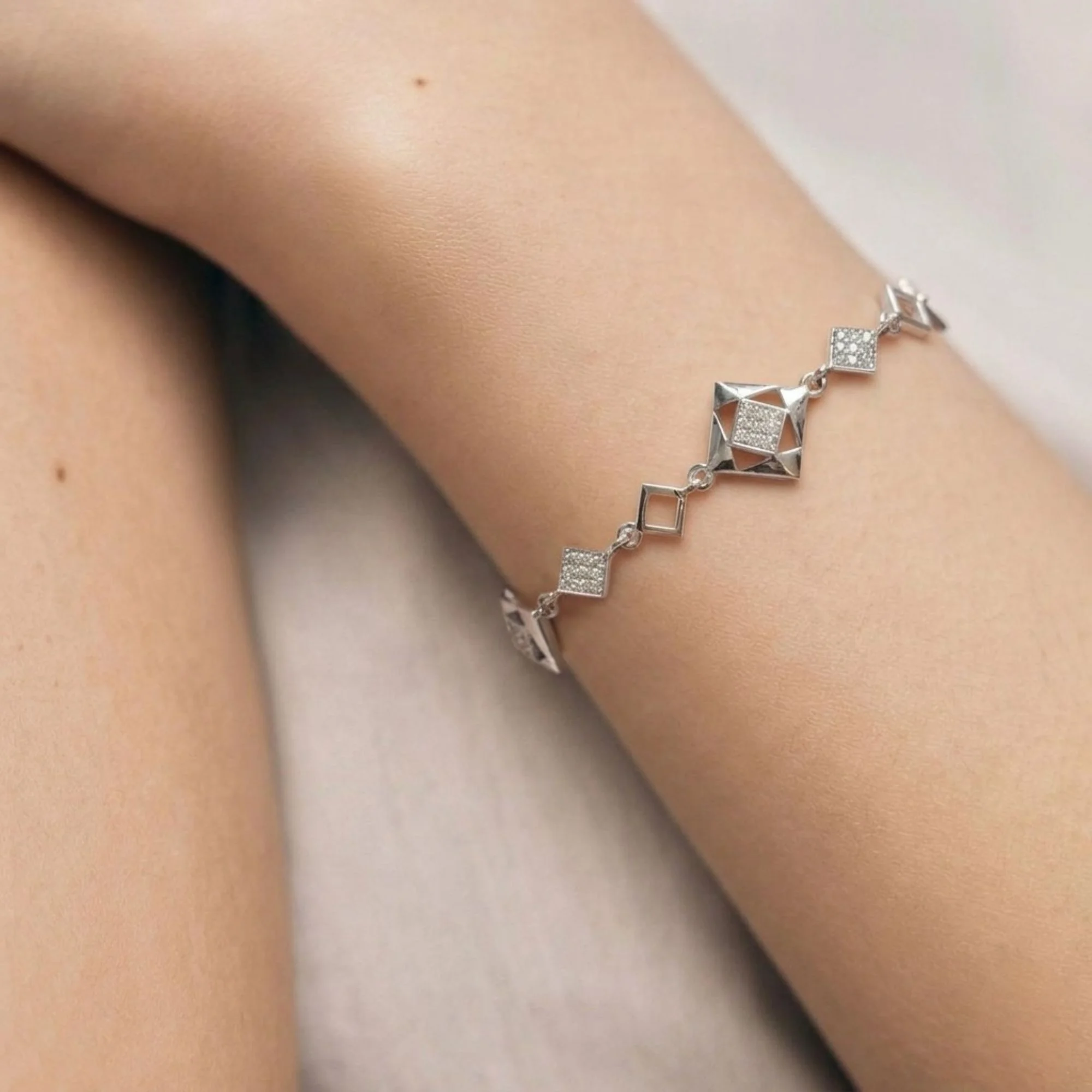 Silver Modern Pyramid Link Bracelet - 2