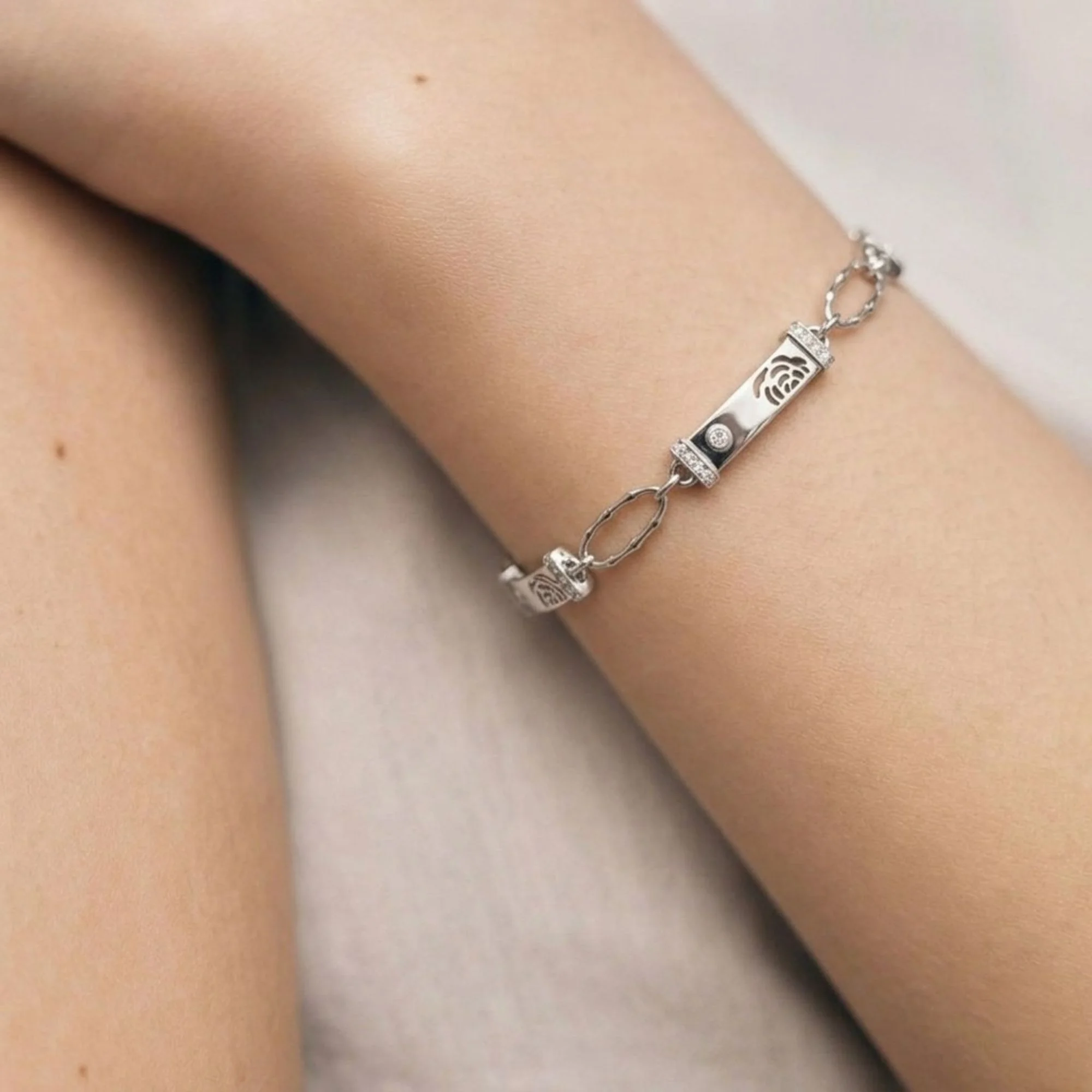 Silver Rose Elegance Link Bracelet - 2