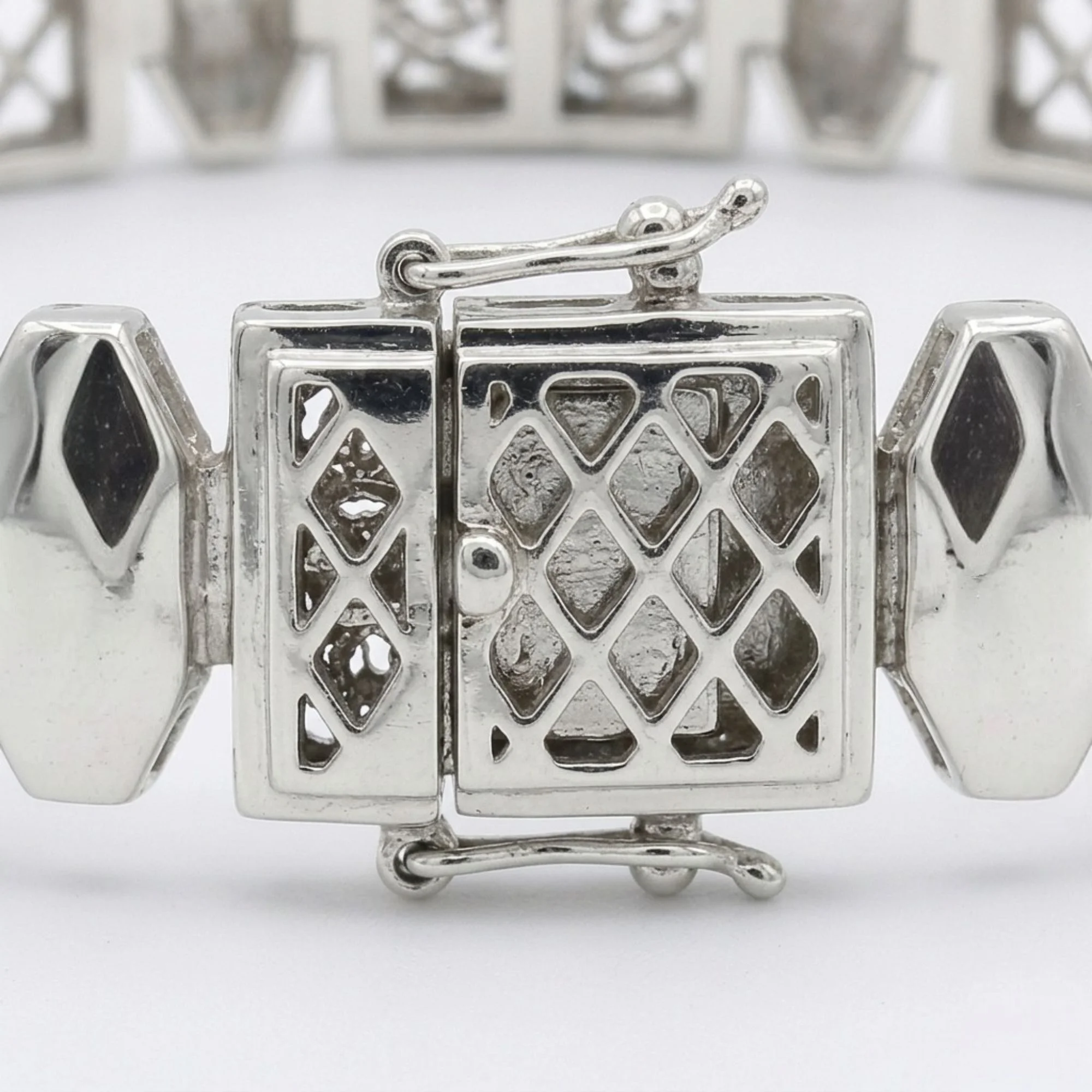 Silver Block Luxe Bracelet Men's Bracelet - Image 4