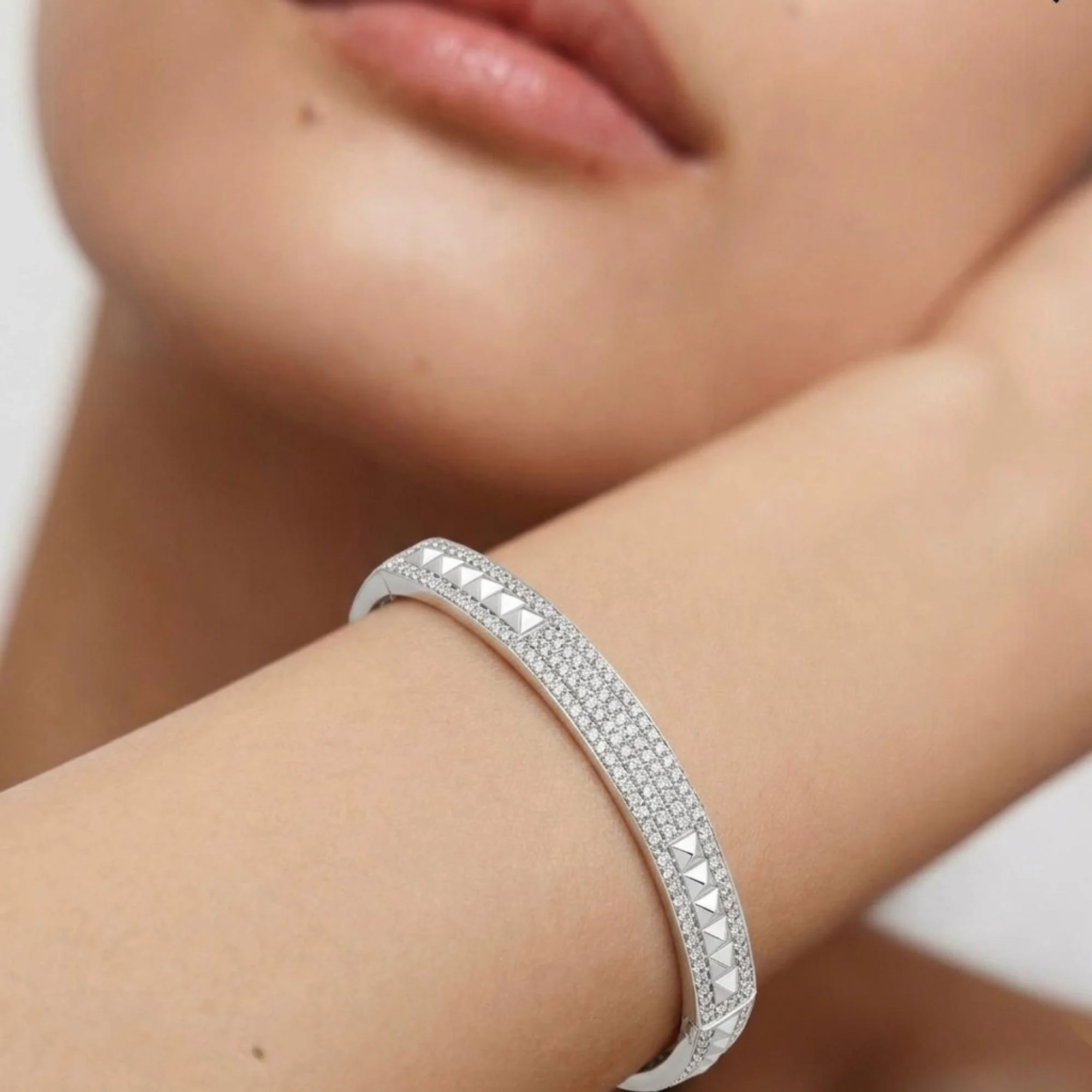Silver Elegant Studded Pattern Kada - 2