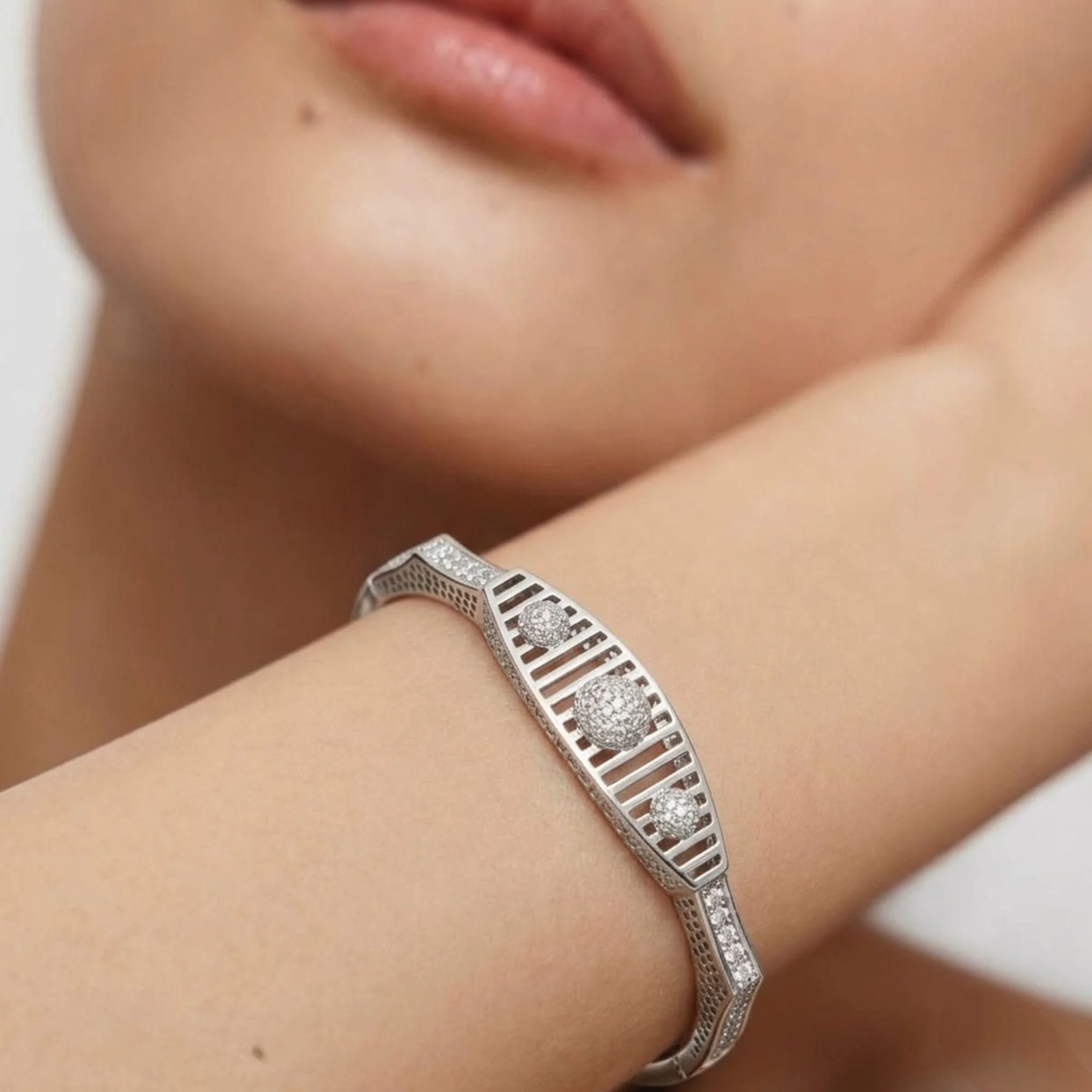 Silver Elite Statement Kada - 2