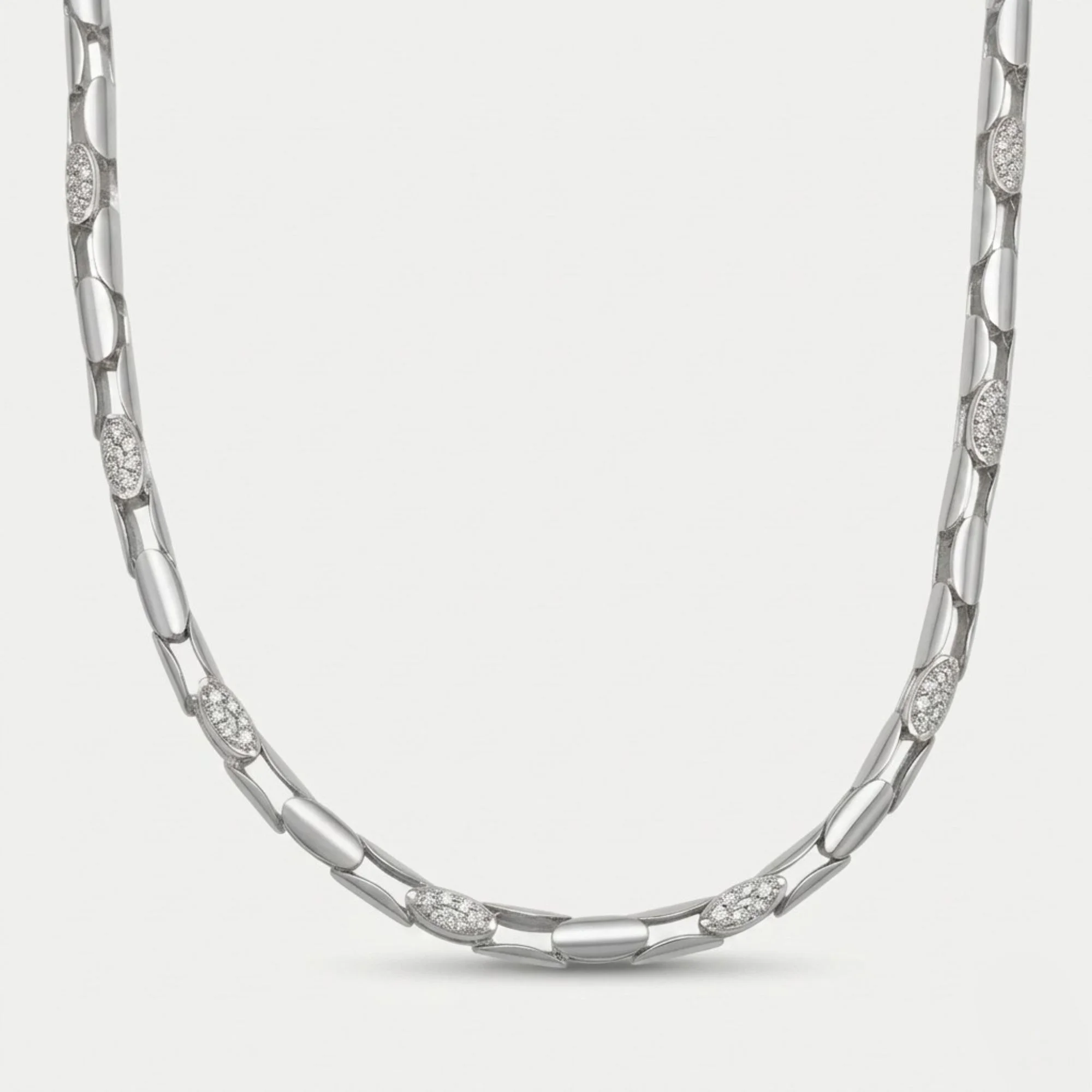 Silver Oval Boat Link Men's Chain - Image 1