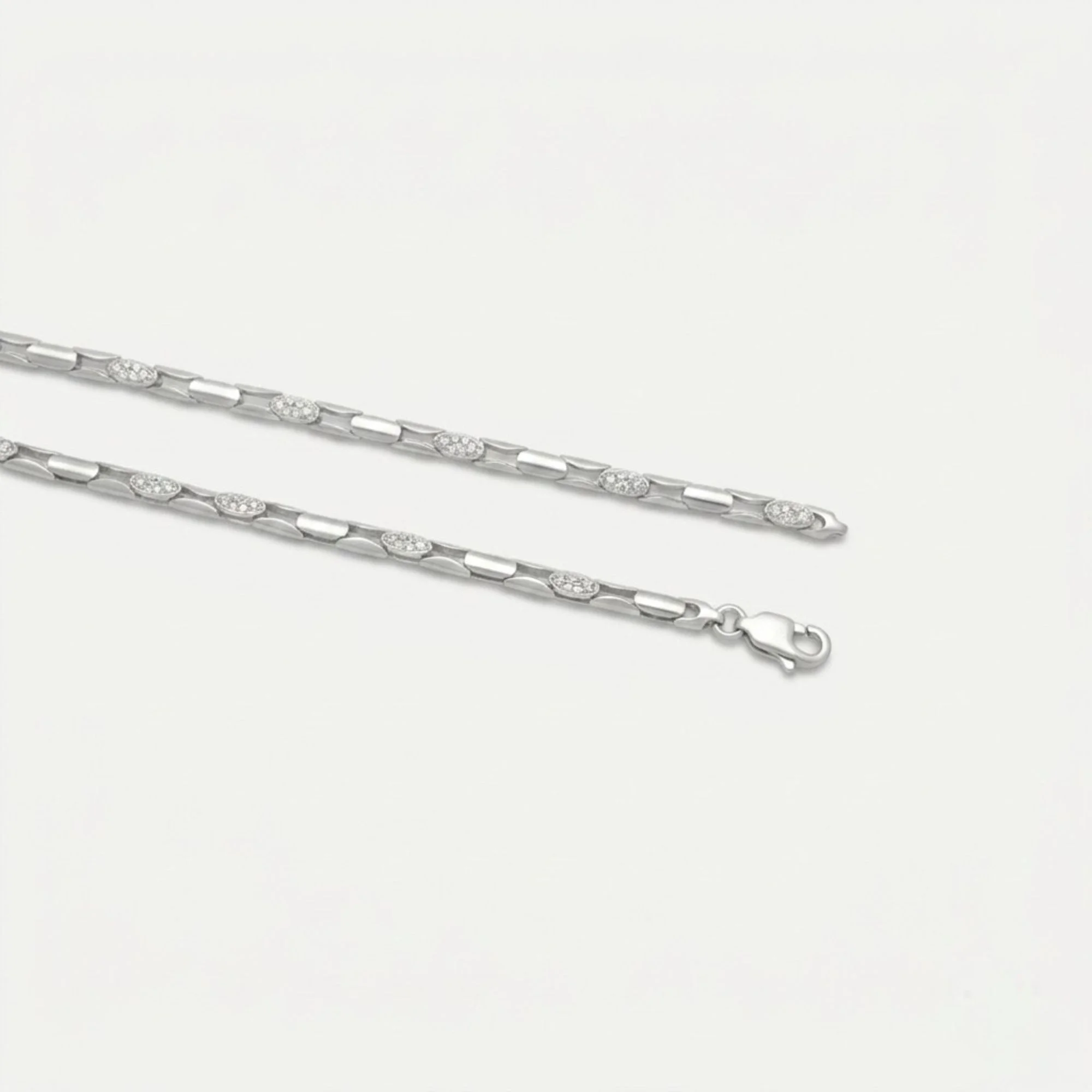 Silver Oval Boat Link Men's Chain - Image 3