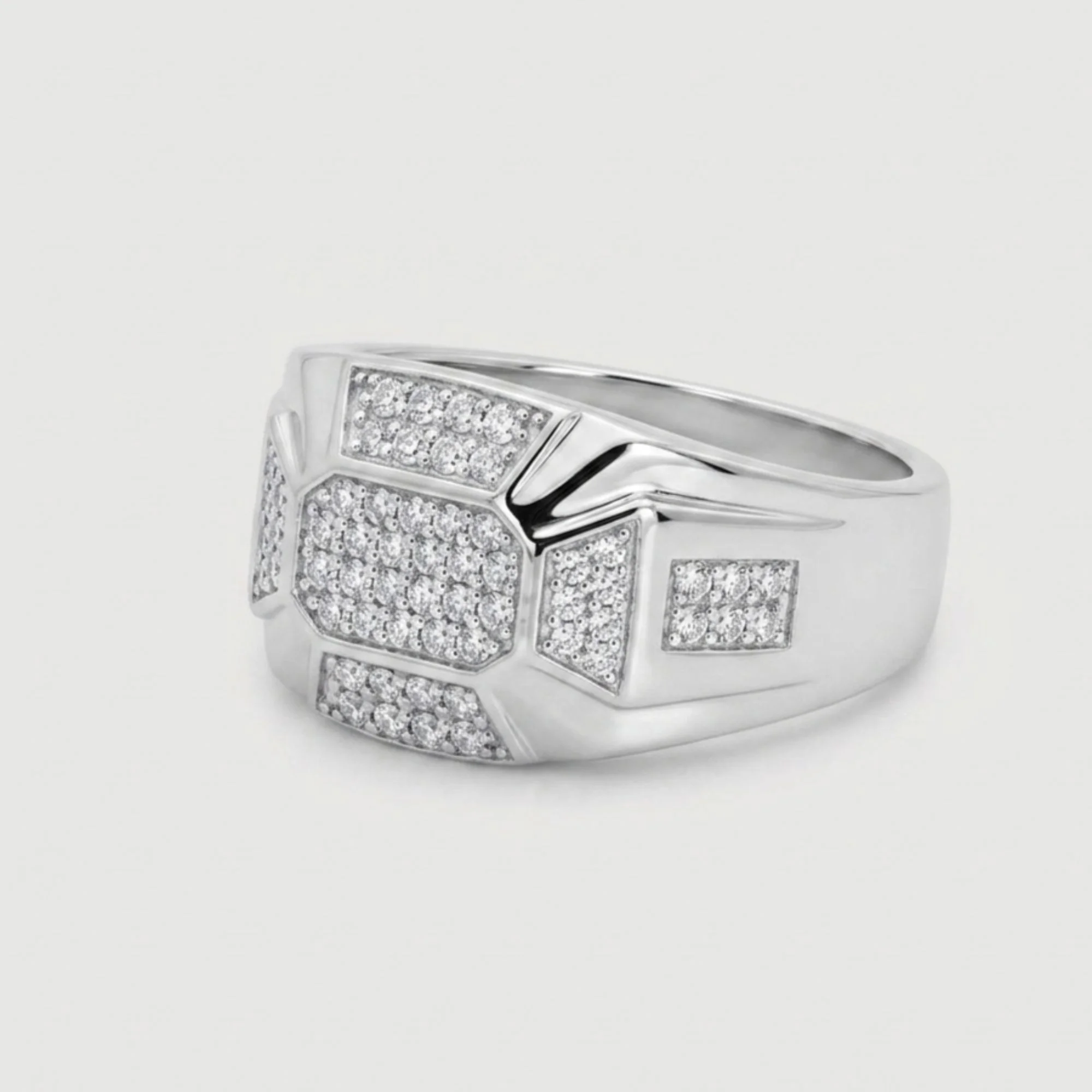 Silver Multi-Facet Crystal Men's Ring - Image 4