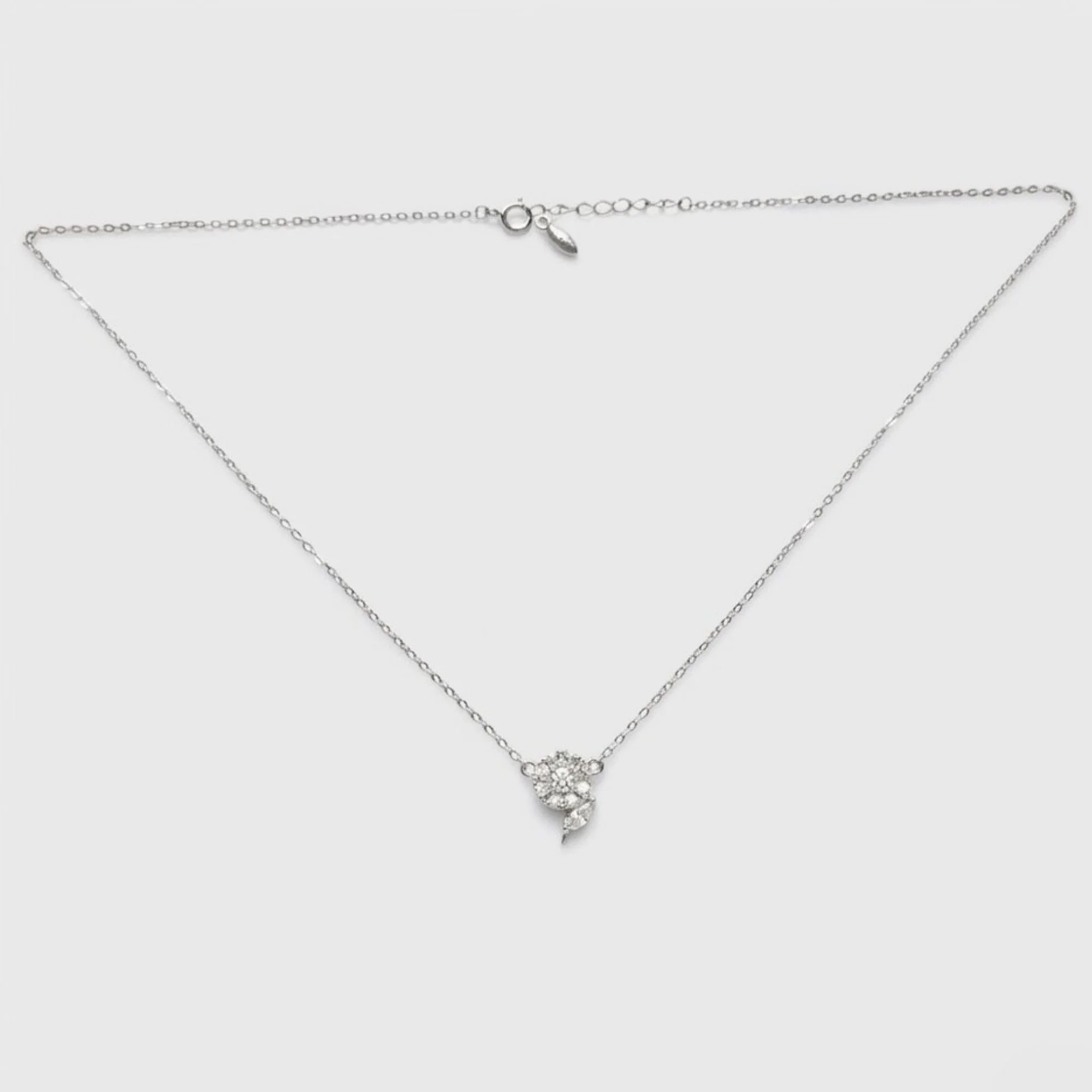 Silver Floral Cluster Chain & Pendant - Image 4